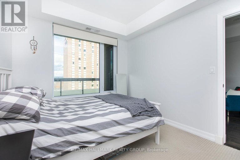 29527057/807-238-besserer-street/sandy-hill/ottawa/ontario/K1N6B1_18