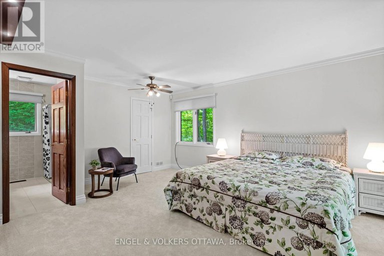 28072674/5468-torbolton-ridge-road/woodlawnmaclarens-landingkilmaurs/ottawa/ontario/K0A3M0_13
