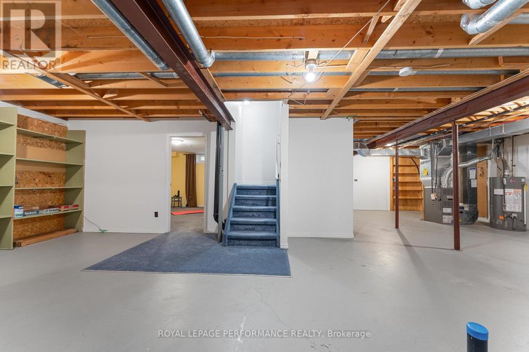 28877578/1848-thistleleaf-crescent/chapel-hill/ottawa/ontario/K1C5W7_37