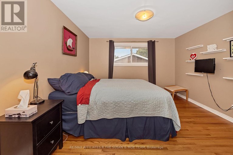 28906635/596-dickinson-avenue/riverside-park-south/ottawa/ontario/K1V7J4_26