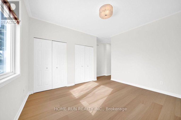 29424088/265-colbert-crescent/ridgemont/ottawa/ontario/K1V2C7_30