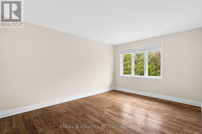 29629040/23-pinecone-trail/stittsville-central/ottawa/ontario/K2S1E1_28