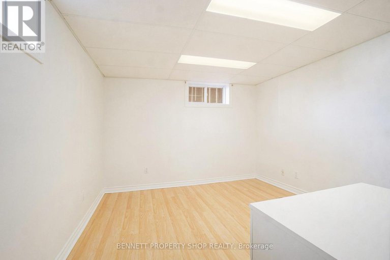 28973672/17-glenmanor-drive/meadowlandscrestview/ottawa/ontario/K2G3E8_20