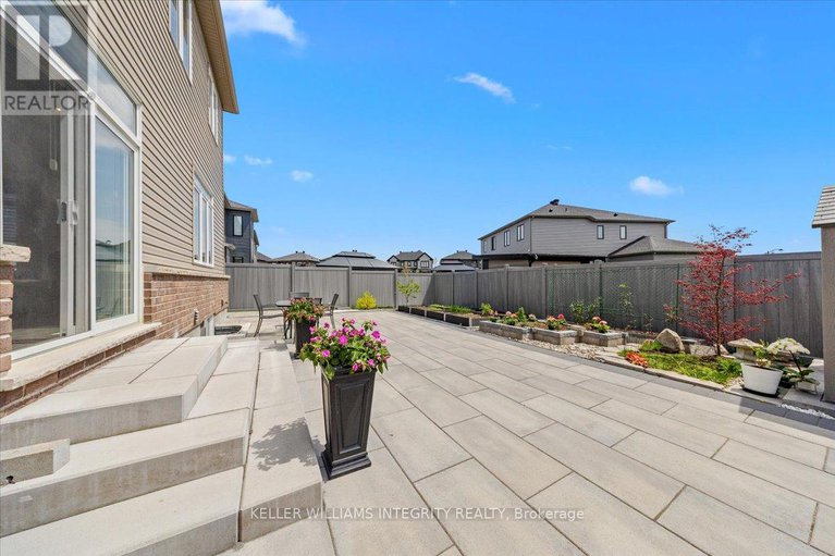 28318223/69-ascari-road/mahogany-community/ottawa/ontario/K4M0M5_39