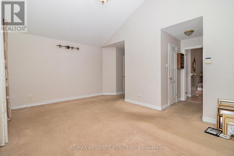 29110533/12-oak-grove-street/barrhaven-east/ottawa/ontario/K2G6R4_12