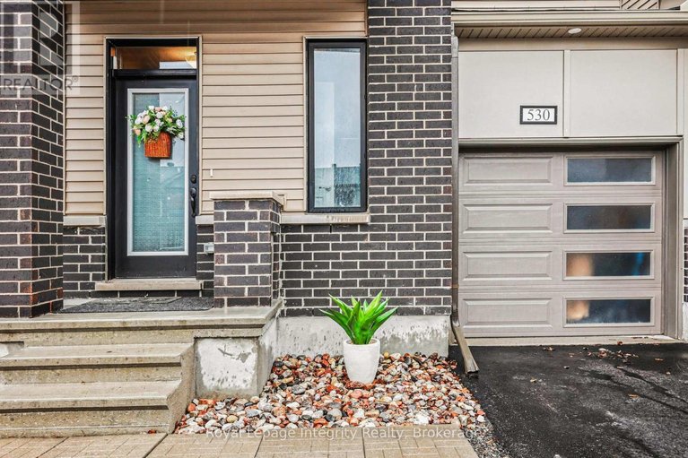29598898/530-cope-drive/emerald-meadowstrailwest/ottawa/ontario/K2V0N8_31