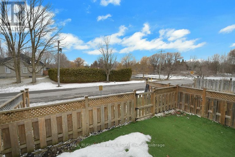 29479342/15-68-king-street/richmond/ottawa/ontario/K0A2Z0_37