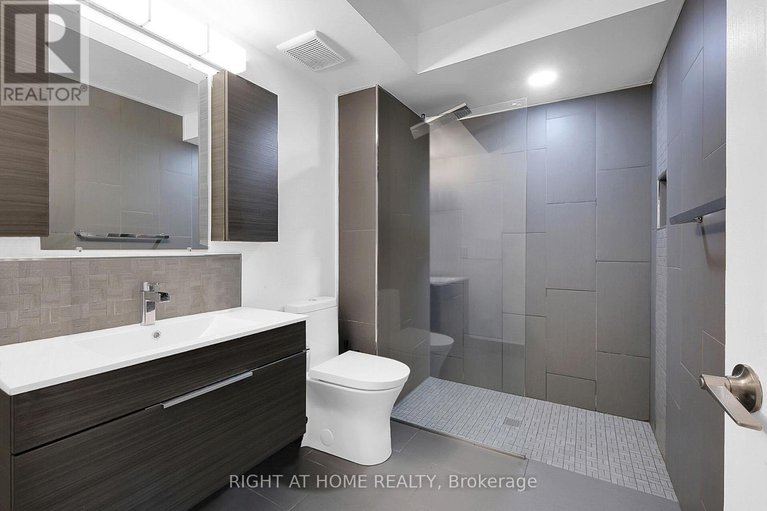 28554309/h-313-st-patrick-street/lower-townbyward-market/ottawa/ontario/K1N5K6_8
