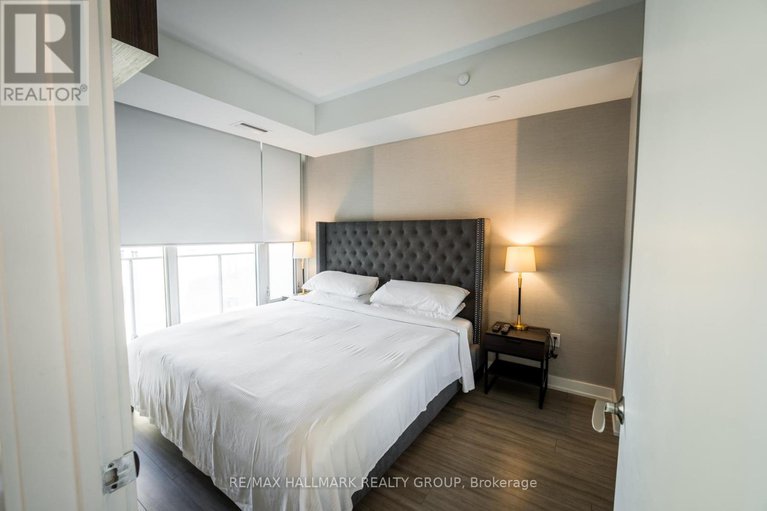 29318666/1805-111-champagne-avenue/west-centre-town/ottawa/ontario/K1S5V3_13