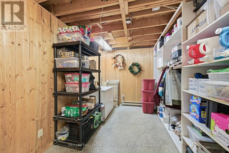 29571968/b-25-woodvale-green/craig-henrywoodvale/ottawa/ontario/K2G4H3_34