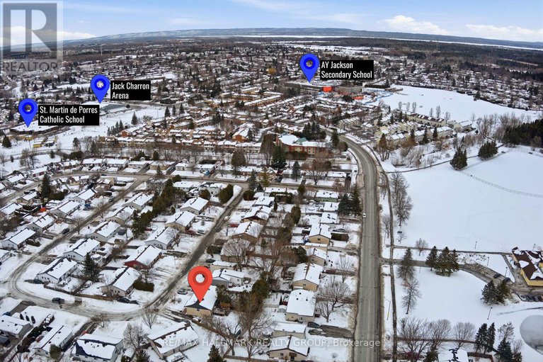 29378693/24-binscarth-crescent/glencairnhazeldean/ottawa/ontario/K2L1S1_41