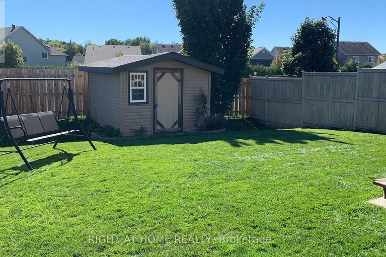 29180745/225-mica-crescent/town-of-rockland/clarence-rockland/ontario/K4K0E3_42