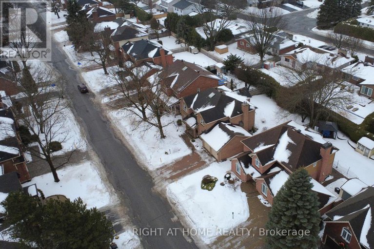 29255006/32-marble-arch-crescent/centrepointe/ottawa/ontario/K2G5S3_3