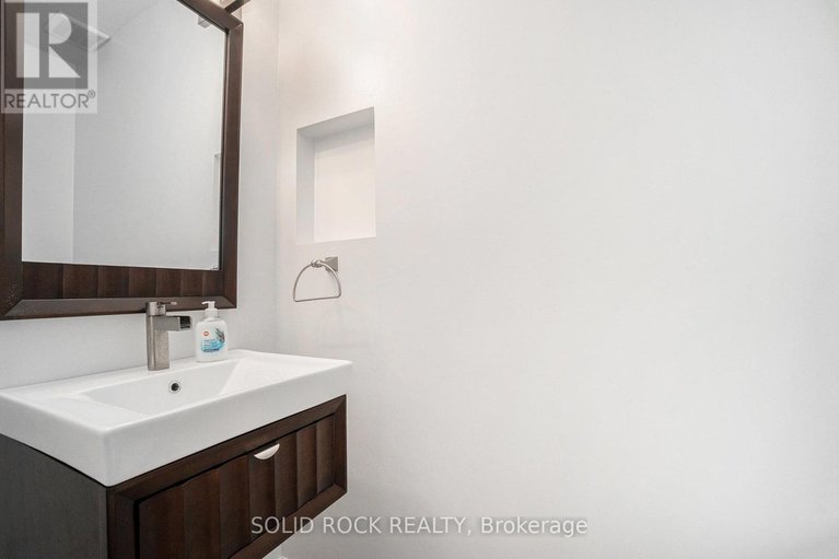 29195857/34-4573-carrington-place/pineview/ottawa/ontario/K1B4P8_4