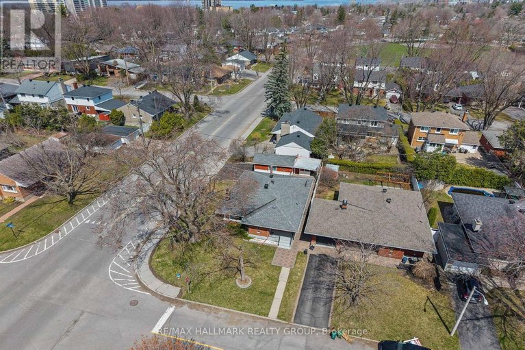 29657775/2075-neepawa-avenue/carlingwood/ottawa/ontario/K2A3L7_44