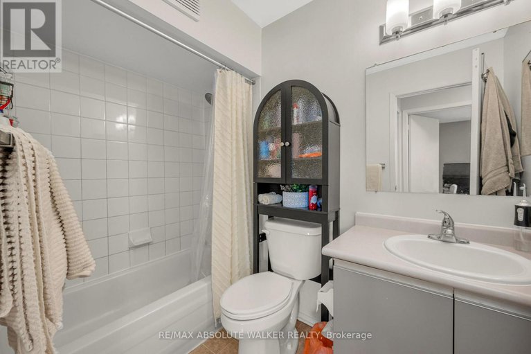 29344130/318-250-brittany-drive/viscount-alexander-park/ottawa/ontario/K1K4M1_15