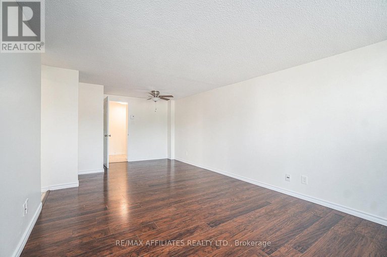 28889677/114-6532-bilberry-drive/orleans-wood/ottawa/ontario/K1C4N9_7