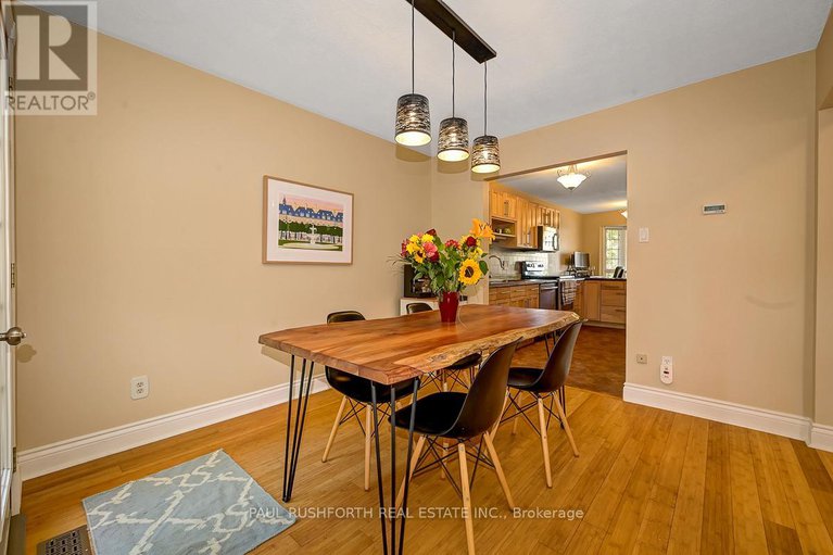 28965259/7-glenmoriston-avenue/glencairnhazeldean/ottawa/ontario/K2L2S3_8