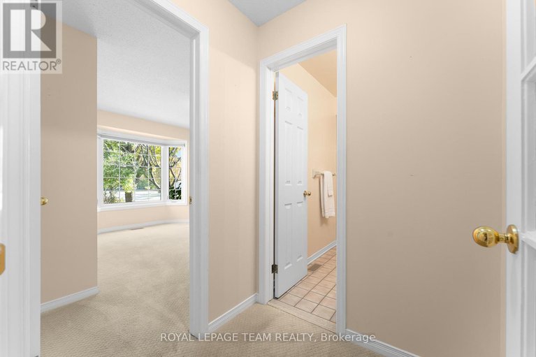 28877037/16-oyster-bay-court/stittsville-central/ottawa/ontario/K2S1H3_30