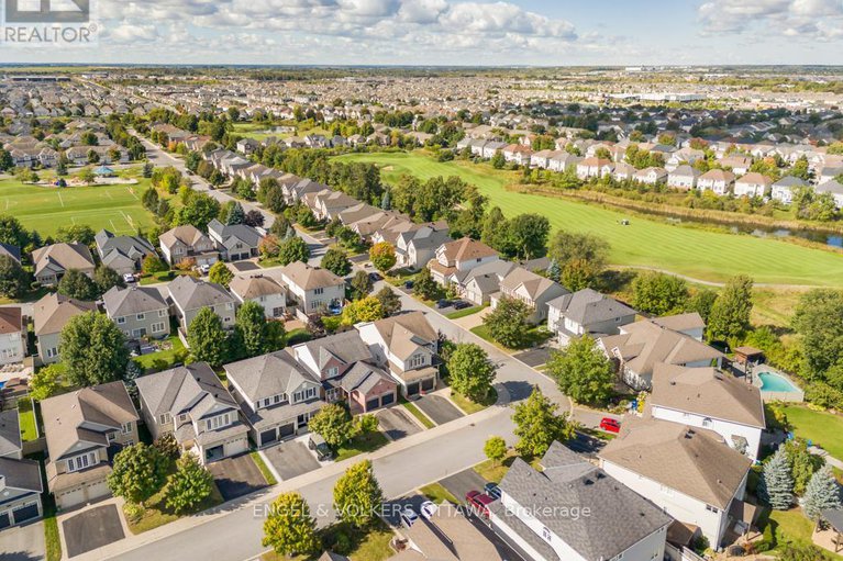 28139671/341-shadehill-crescent/stonebridge/ottawa/ontario/K2J0L6_46
