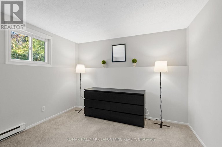 29055171/43-115-renova-private/riverview-park/ottawa/ontario/K1G4C7_31