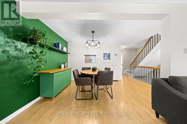 28592351/1150-grenoble-crescent/orleans-wood/ottawa/ontario/K1C2C6_13