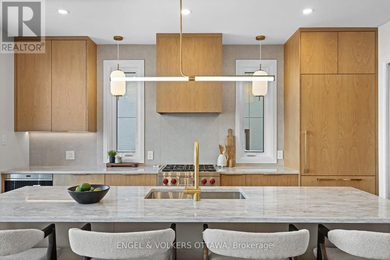 27914268/51-ross-avenue/ottawa-west/ottawa/ontario/K1Y0N4_14