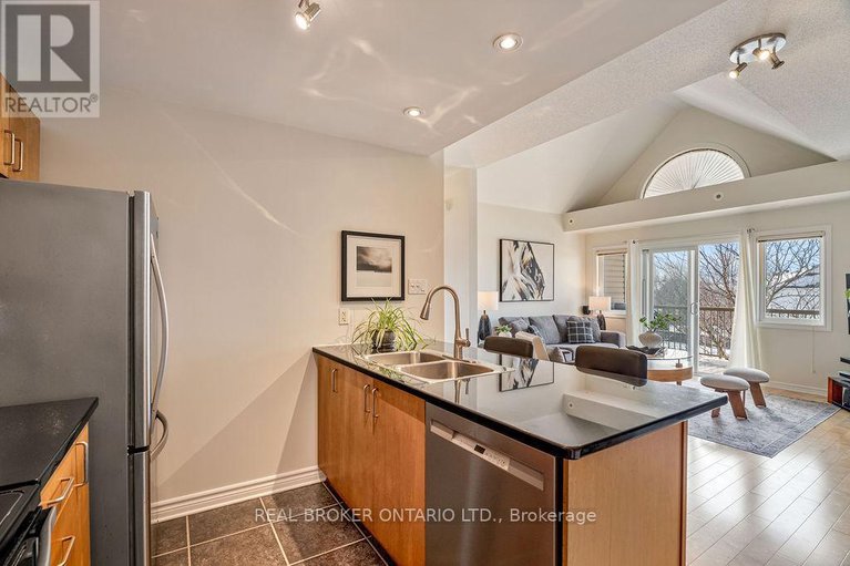 29377969/10-165-waterbridge-drive/barrhaven-east/ottawa/ontario/K2G7G3_15