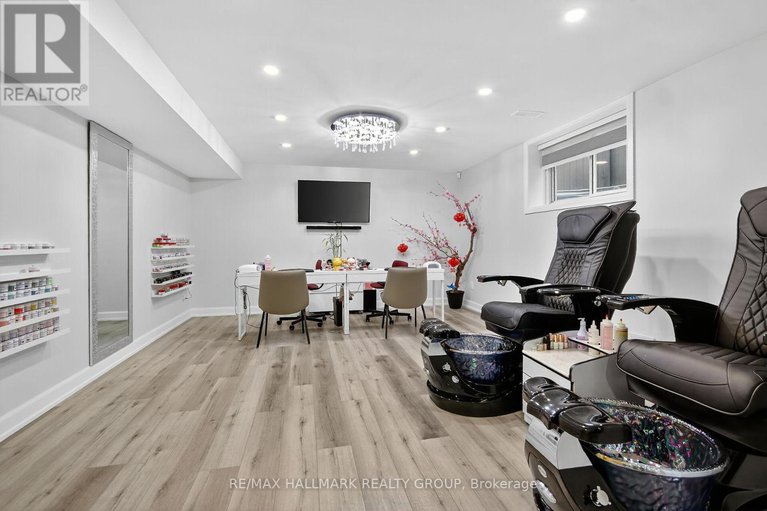 28901947/720-cappamore-drive/half-moon-bay/ottawa/ontario/K2J6W3_38