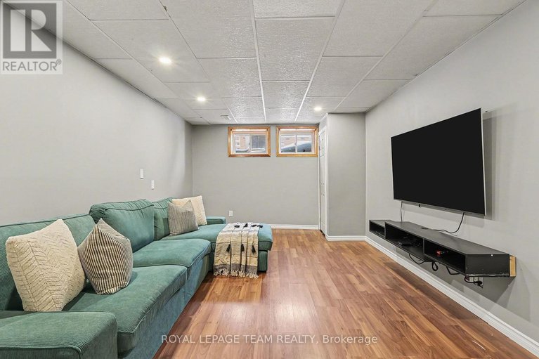 29288884/237-queen-west-street/chesterville/north-dundas/ontario/K0C1H0_25