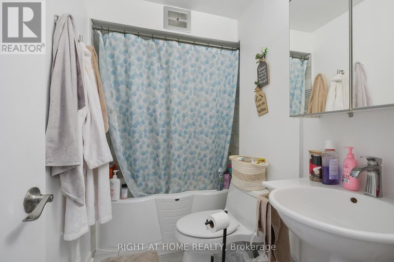 29540054/11-898-elmsmere-road/beacon-hill-south/ottawa/ontario/K1J7T6_12