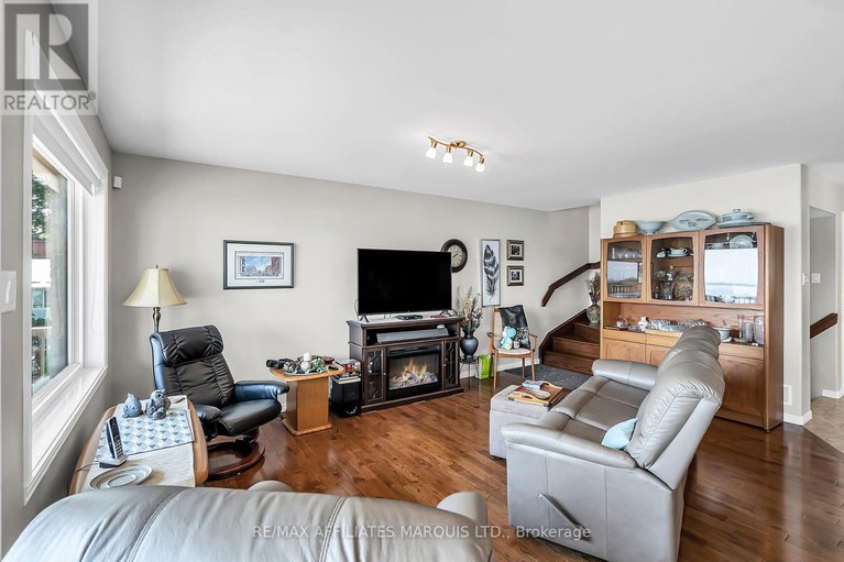 28599755/6796-st-louis-point-road/south-glengarry-charlottenburgh-twp/south-glengarry/ontario/K0C2E0_14