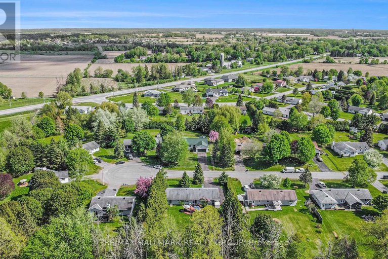 28330322/2199-wallingford-way/north-gower/ottawa/ontario/K0A2T0_22