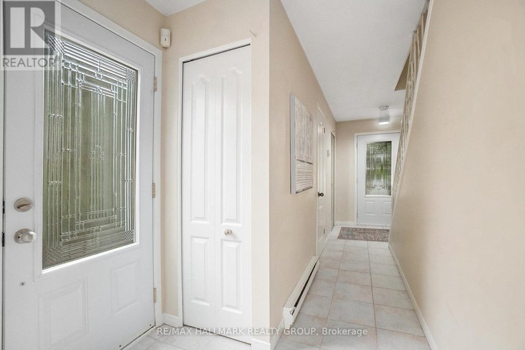 28792795/1611-belcourt-boulevard/orleanssunridge/ottawa/ontario/K1C1M3_4