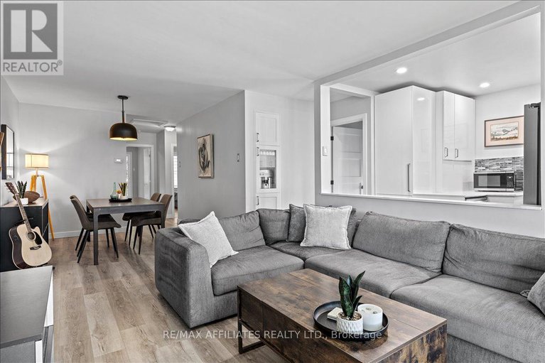 28869216/381-spartan-avenue/vanier/ottawa/ontario/K1K1J6_23