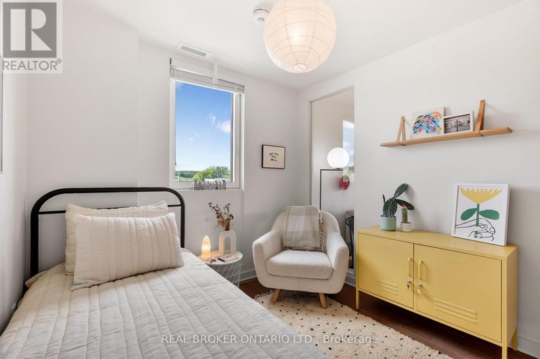 28664198/307-135-barrette-street/vanier/ottawa/ontario/K1L7Z9_34