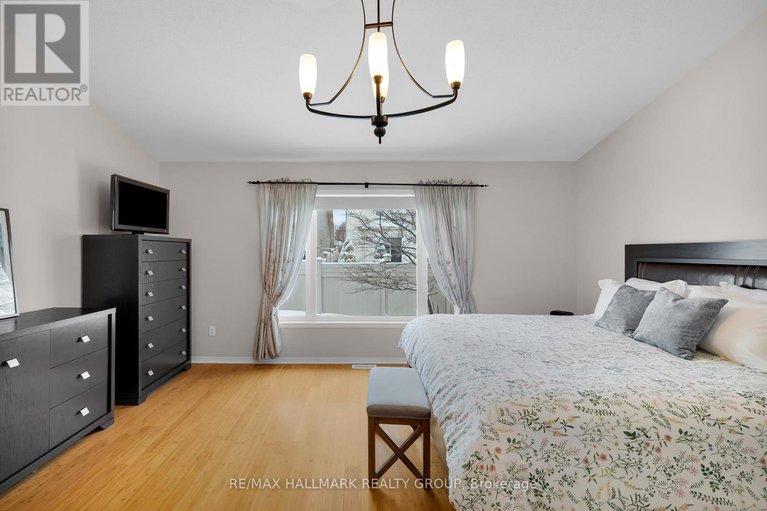 29254437/813-galleria-circle/avalon-east/ottawa/ontario/K4A4Z4_27