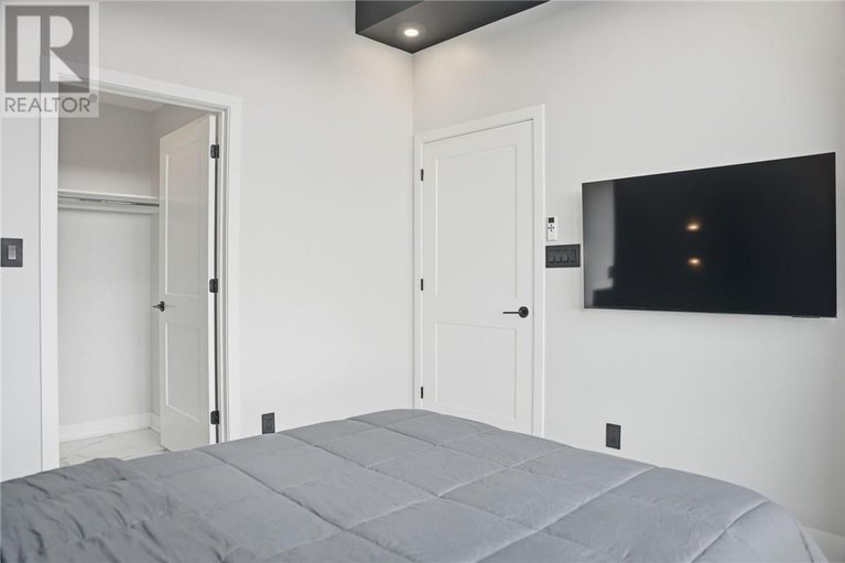 29413485/180-george-street-unit-ph206/ottawa/ontario/K1N0G8_35