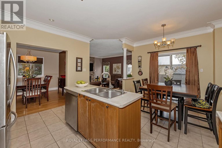 29232445/644-valin-street/fallingbrookgardenway-south/ottawa/ontario/K4A3S9_21