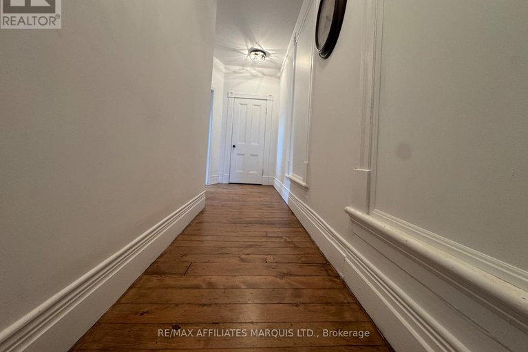 29078821/11-elgin-street-e/alexandria/north-glengarry/ontario/K0C1A0_28