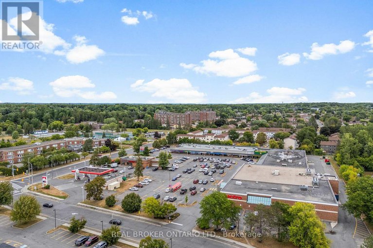 28816941/33-83-glen-park-drive/blackburn-hamlet-south/ottawa/ontario/K1B3Z1_42