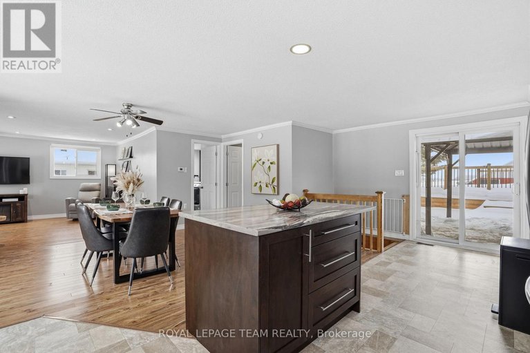 29354963/250-pattee-road/champlain-twp/champlain/ontario/K6A2R2_5