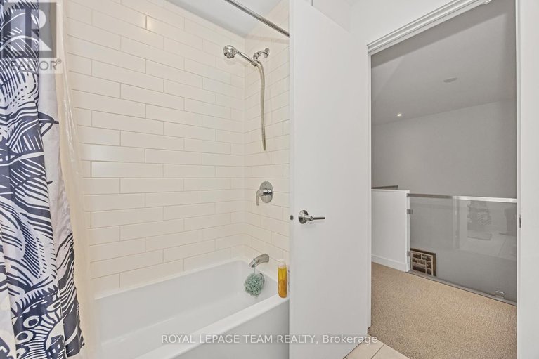 28504001/522-borbridge-avenue/riverside-southgloucester-glen/ottawa/ontario/K4M0H9_32