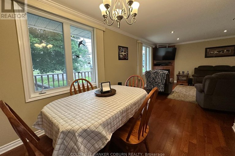 28429143/280-county-44-road/kemptville/north-grenville/ontario/K0G1J0_7