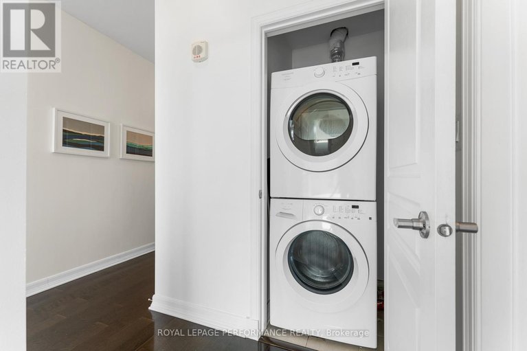 29635683/1504-238-besserer-street/sandy-hill/ottawa/ontario/K1N6B1_32