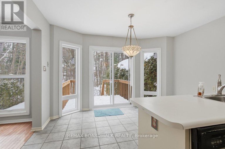 29379156/1707-des-perdrix-crescent/orleanssunridge/ottawa/ontario/K1C5E3_12