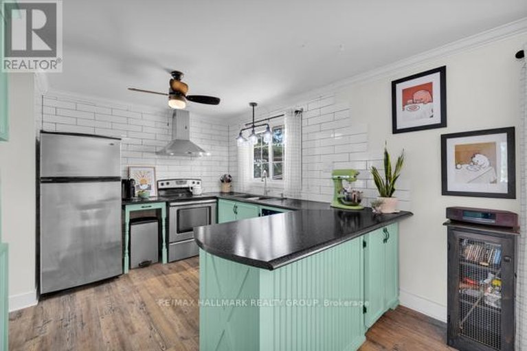 29577962/2-armstrong-place/chesterville/north-dundas/ontario/K0C1H0_12