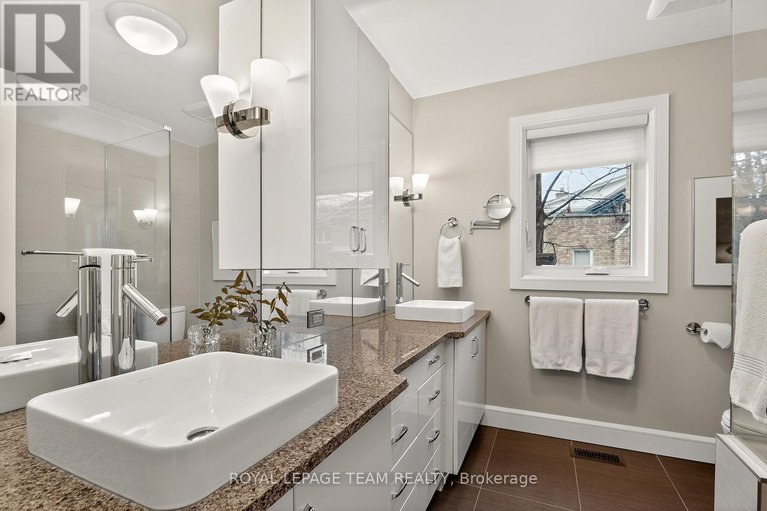 29554206/unit-10-55-whitemarl-drive/rockcliffe/ottawa/ontario/K1L8J9_15