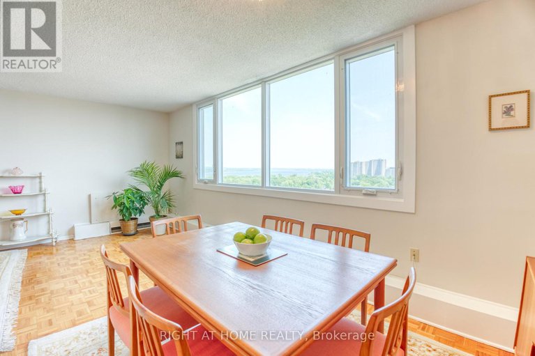 28430489/1401-2625-regina-street/britannia/ottawa/ontario/K2B5W8_15