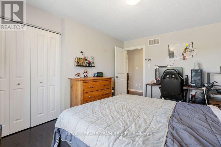28394252/677-sunburst-street/leitrim/ottawa/ontario/K1T0L2_35
